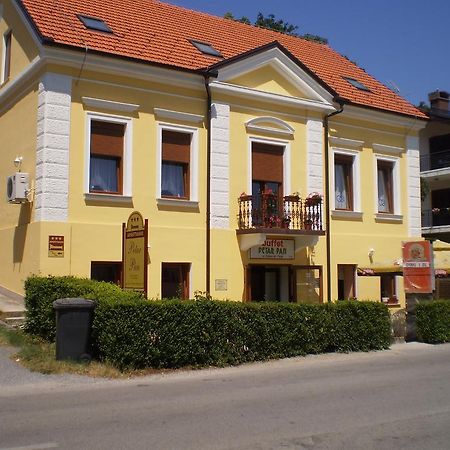Apartments Petar Pan Krapinske Toplice Δωμάτιο φωτογραφία