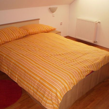 Apartments Petar Pan Krapinske Toplice Δωμάτιο φωτογραφία