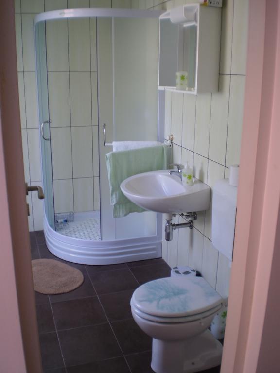 Apartments Petar Pan Krapinske Toplice Δωμάτιο φωτογραφία