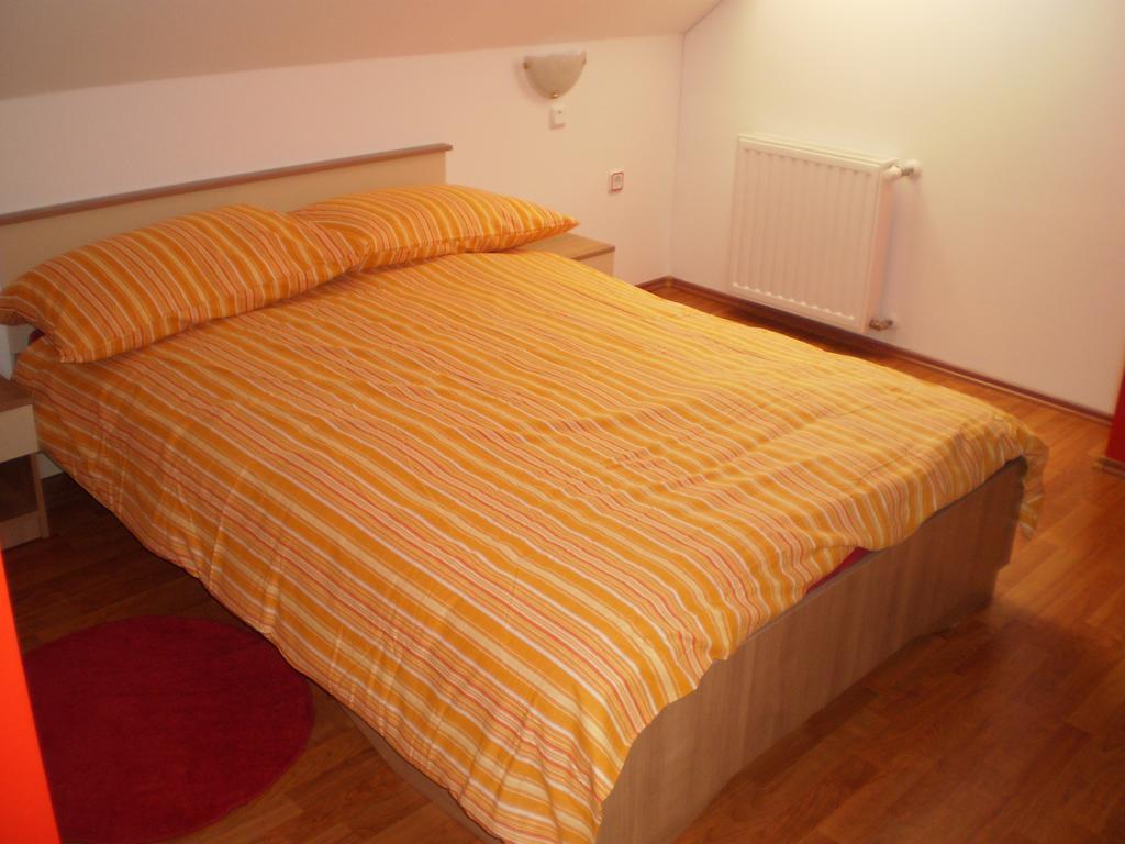 Apartments Petar Pan Krapinske Toplice Δωμάτιο φωτογραφία